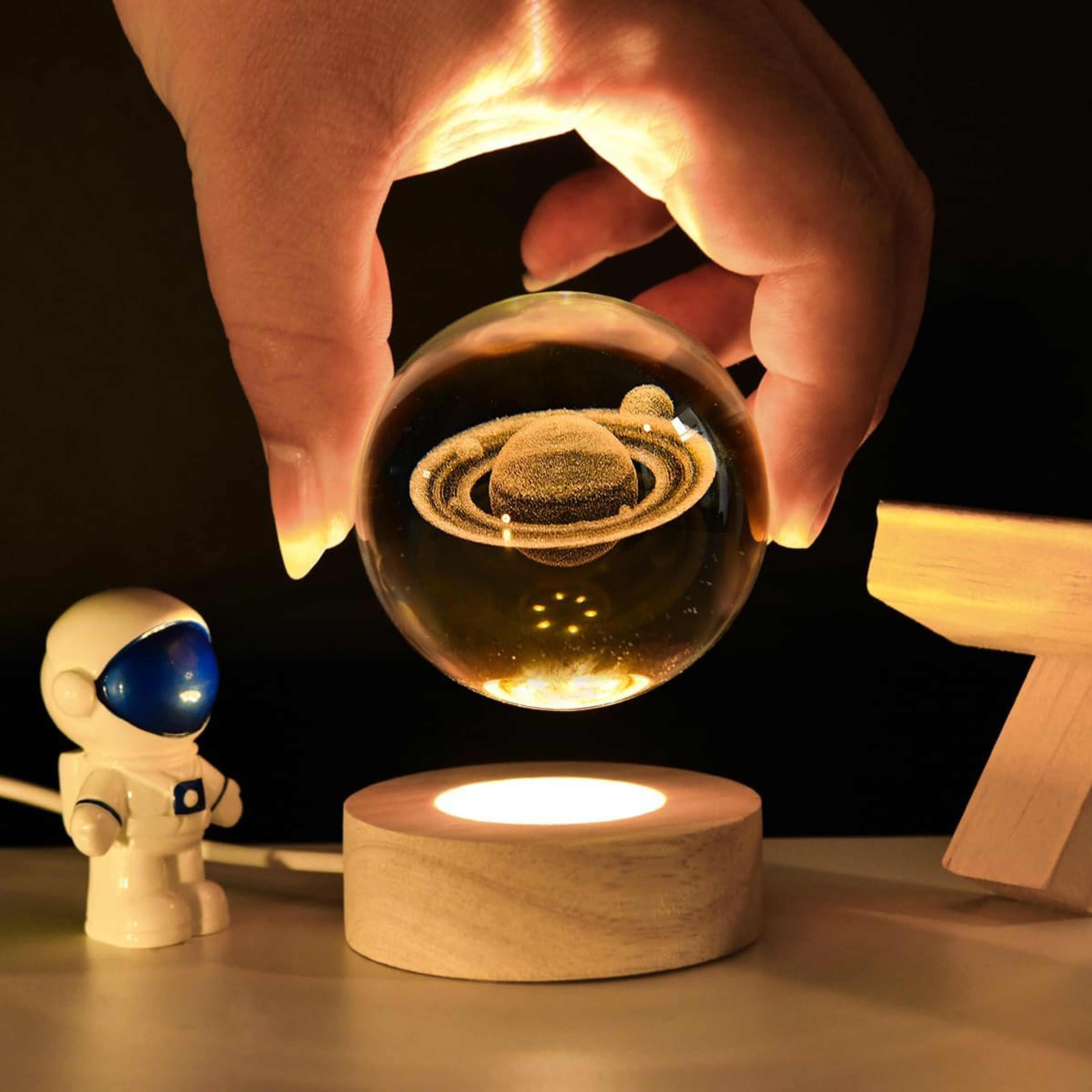 Planet Lamp that Helps You Sleep